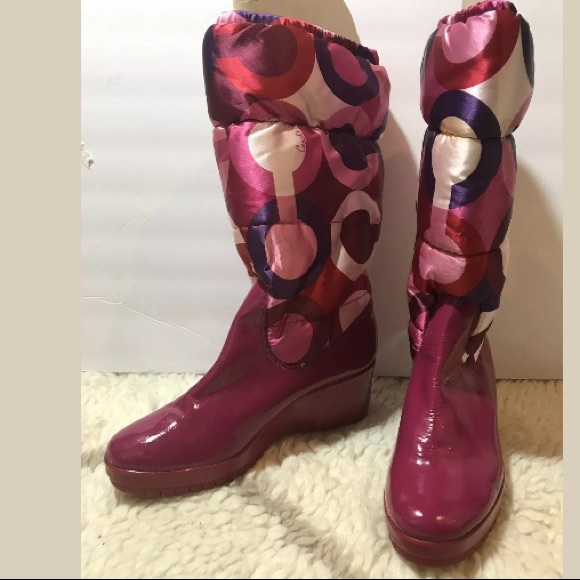 Coach Charm Signature Logo Quilted Pink Boots 8.5 - Picture 4 of 8